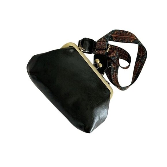 Kisslock Vegan Leather Black Crossbody with chain and guitar strap crossbody - Picture 4 of 6